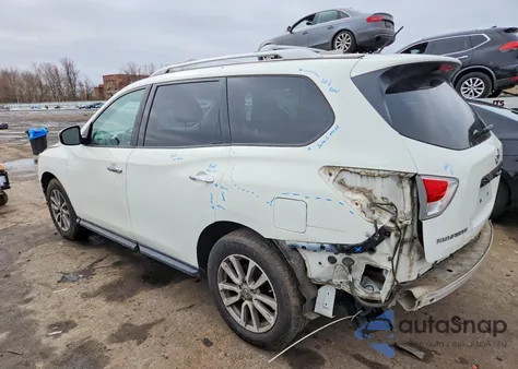 2015 Nissan Pathfinder S z USA, uszkodzony, nr VIN 5N1AR2MM2FC646310